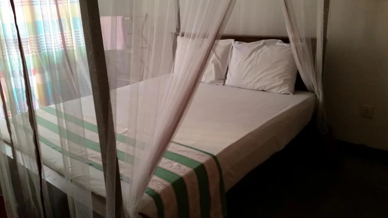 Chelli Homestay Negombo 0*,  Sri Lanka